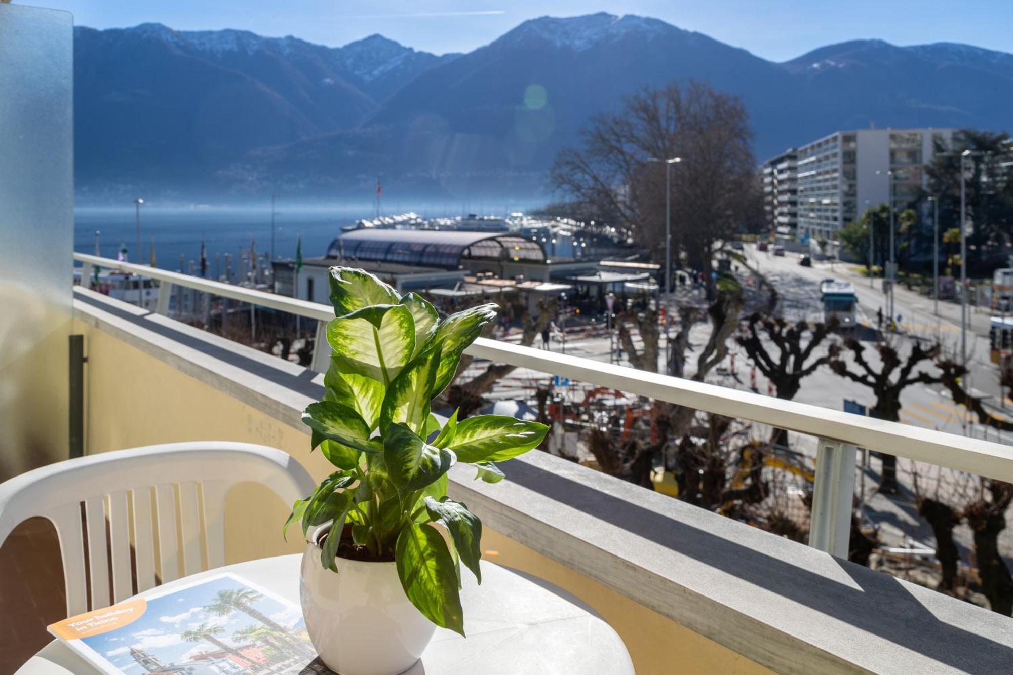 Hotel Rondinella Locarno Kültér fotó