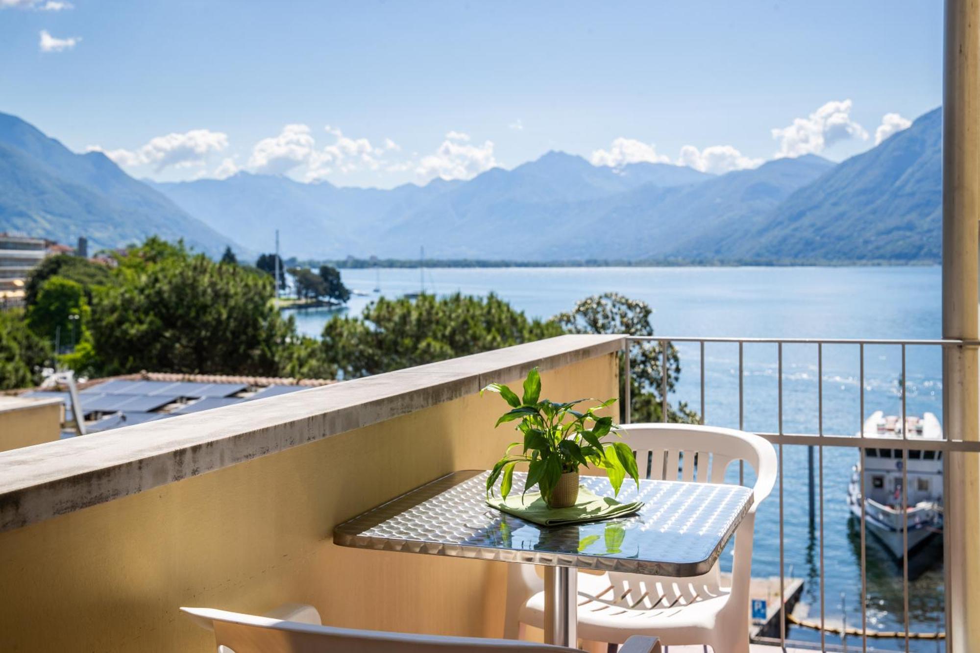 Hotel Rondinella Locarno Kültér fotó