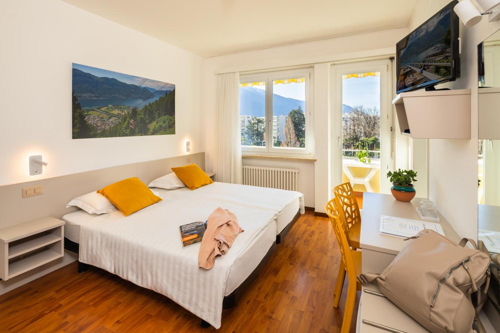 Hotel Rondinella Locarno Kültér fotó